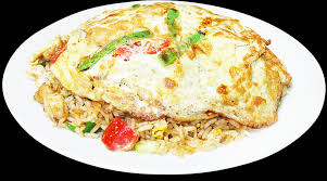 CHAUFA DE POLLO MONTADO CON TORTILLA DE VERDURAS - 